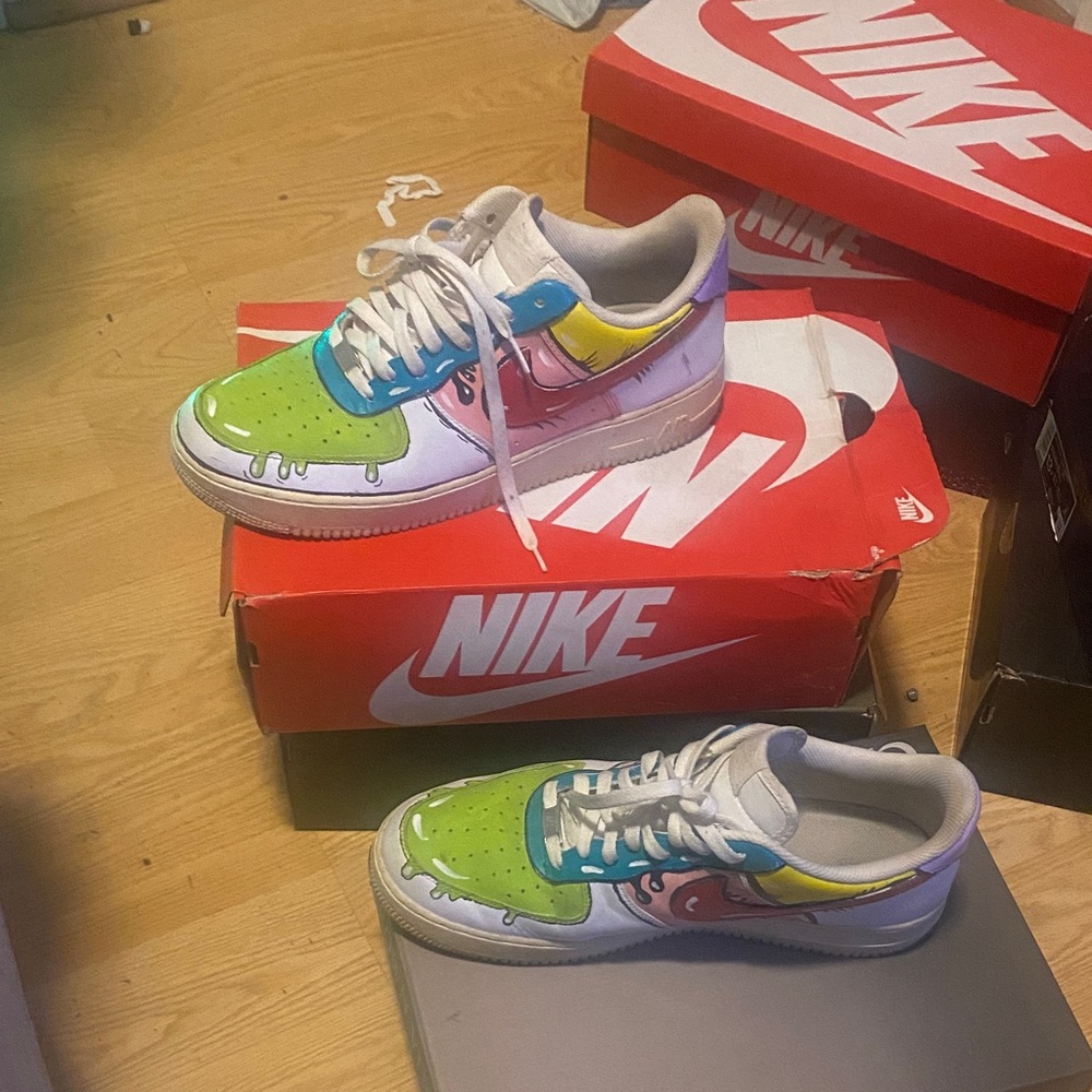 Nike Athletic Shoes in Green, Blue, and White